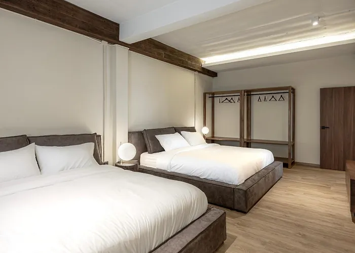 Apartment The Lair - 3mins Walk To Icon Siam Bangkok