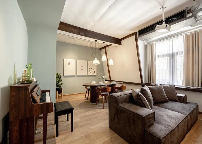 The Lair - 3mins Walk To Icon Siam Apartment Bangkok