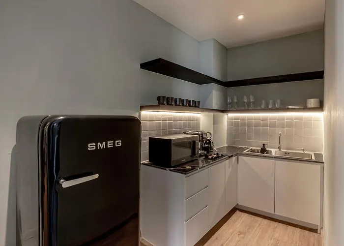 Apartment The Lair - 3mins Walk To Icon Siam