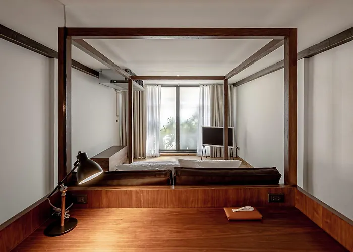 Apartment The Lair - 3mins Walk To Icon Siam Bangkok
